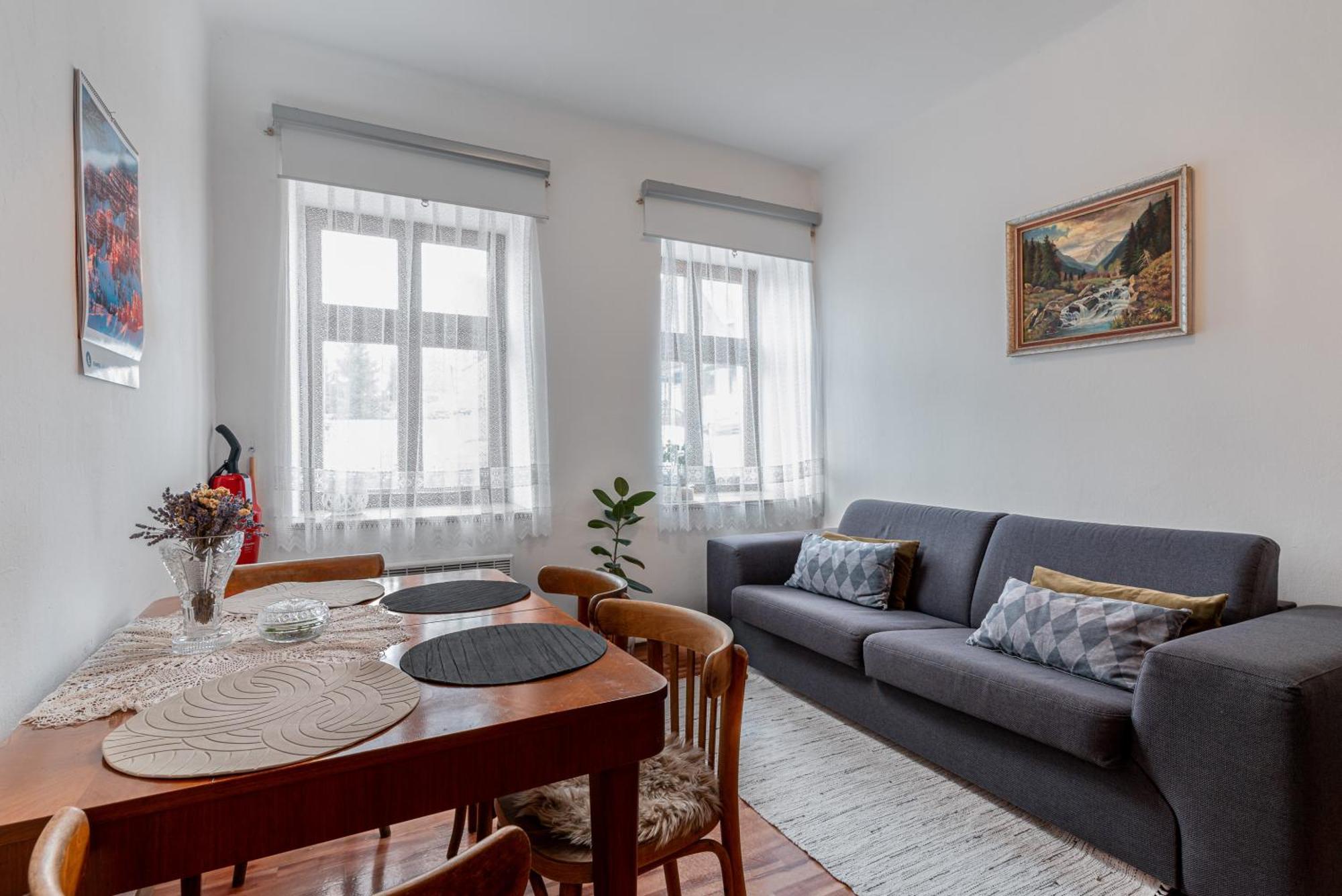 Apartman Na Namesti Stárkov Exteriör bild